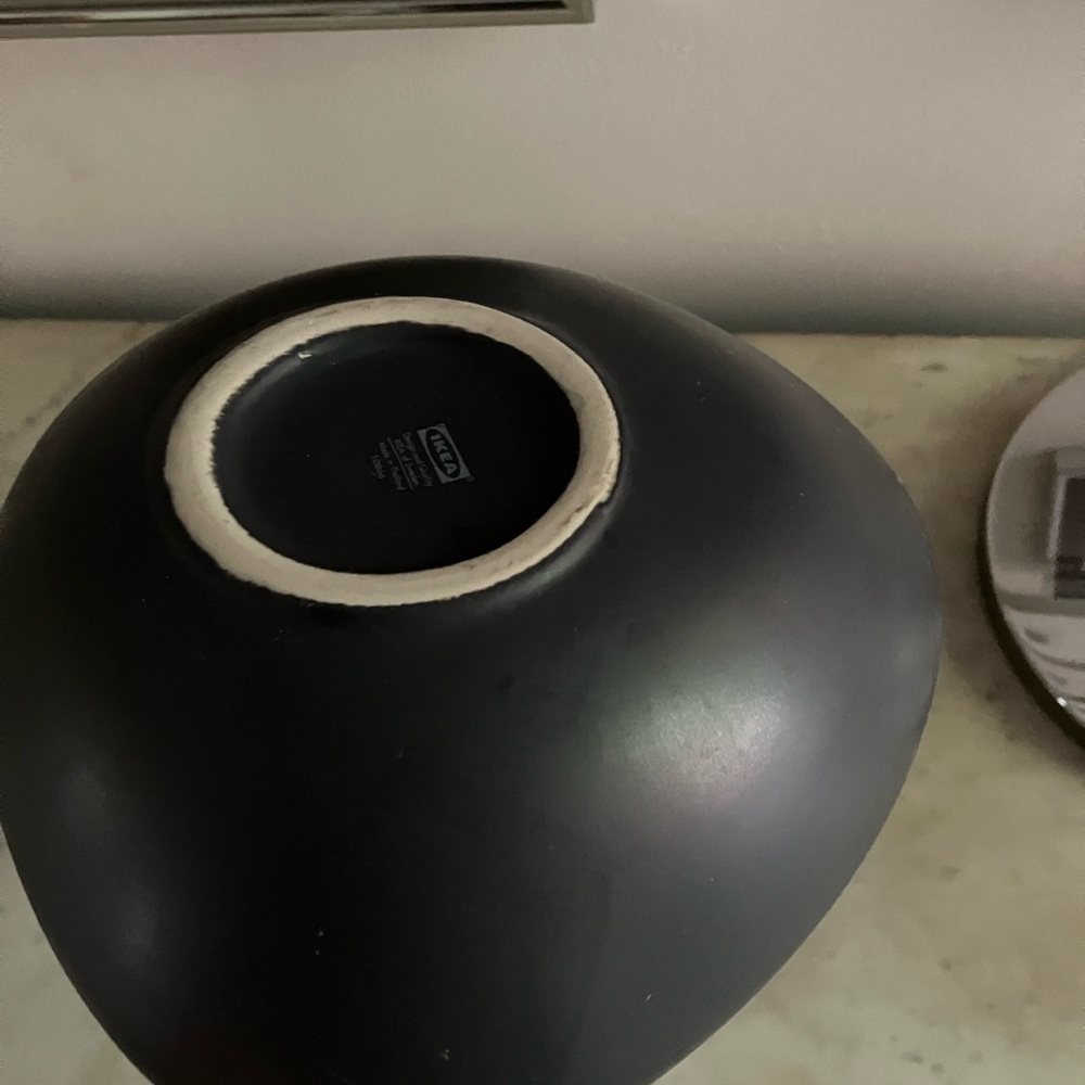 Vintage IKEA Matte Black Bigarro Sculptural Vase / Vessel - Picture 10 of 11